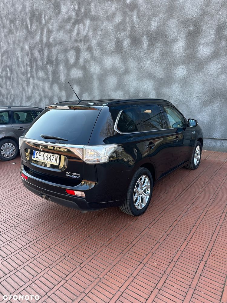 Mitsubishi Outlander - 7