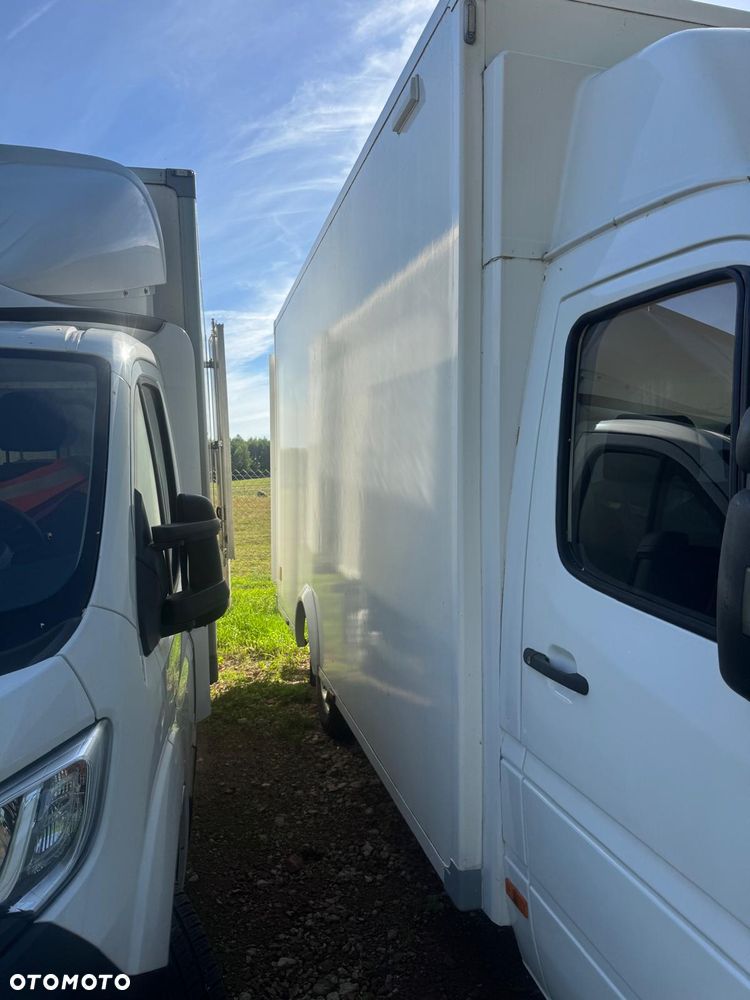 Mercedes-Benz Sprinter - 5