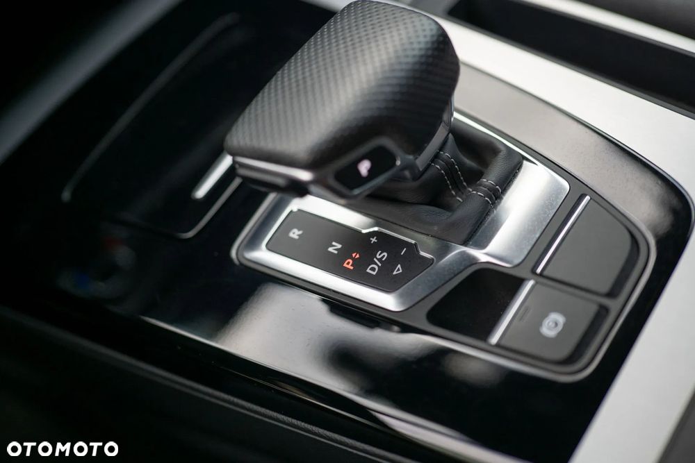 Audi Q5 55 TFSI e Quattro S Line S tronic - 32