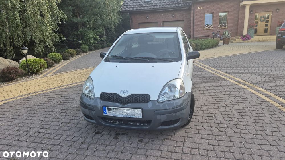 Toyota Yaris 1.0 Terra - 2