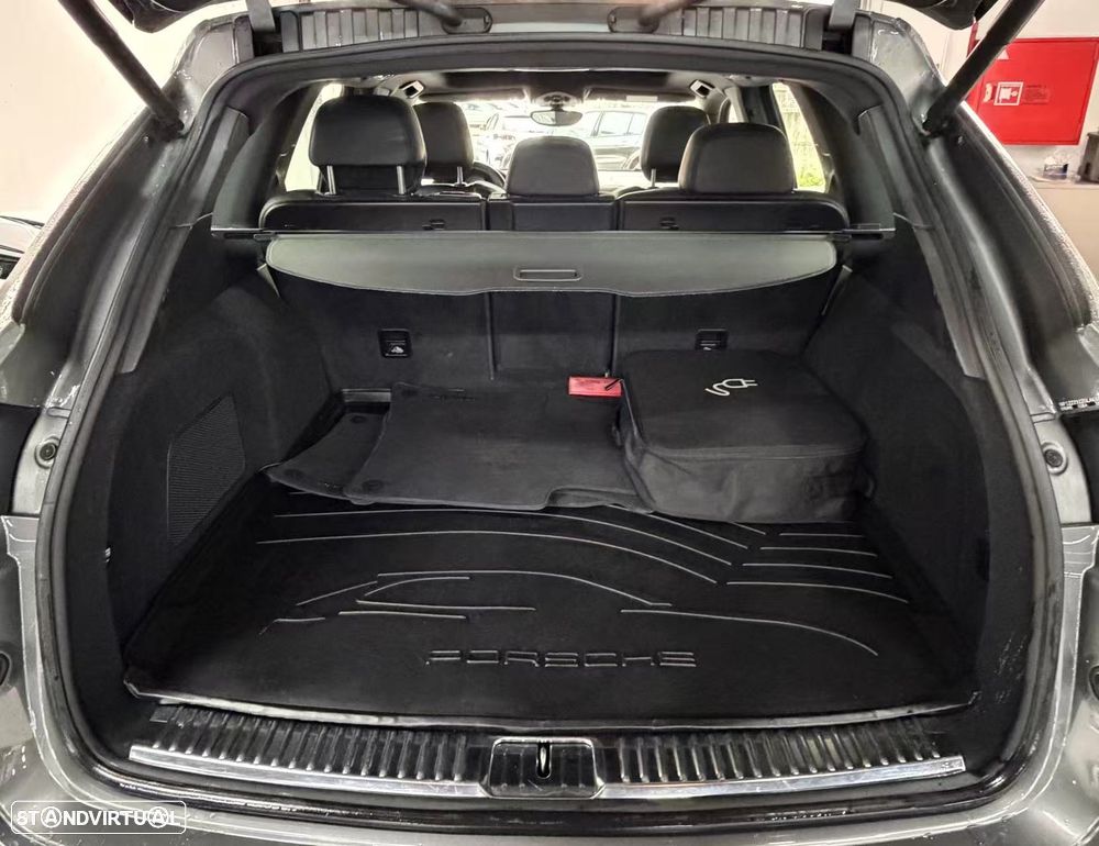Porsche Cayenne S - 9