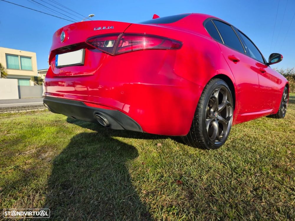 Alfa Romeo Giulia - 6