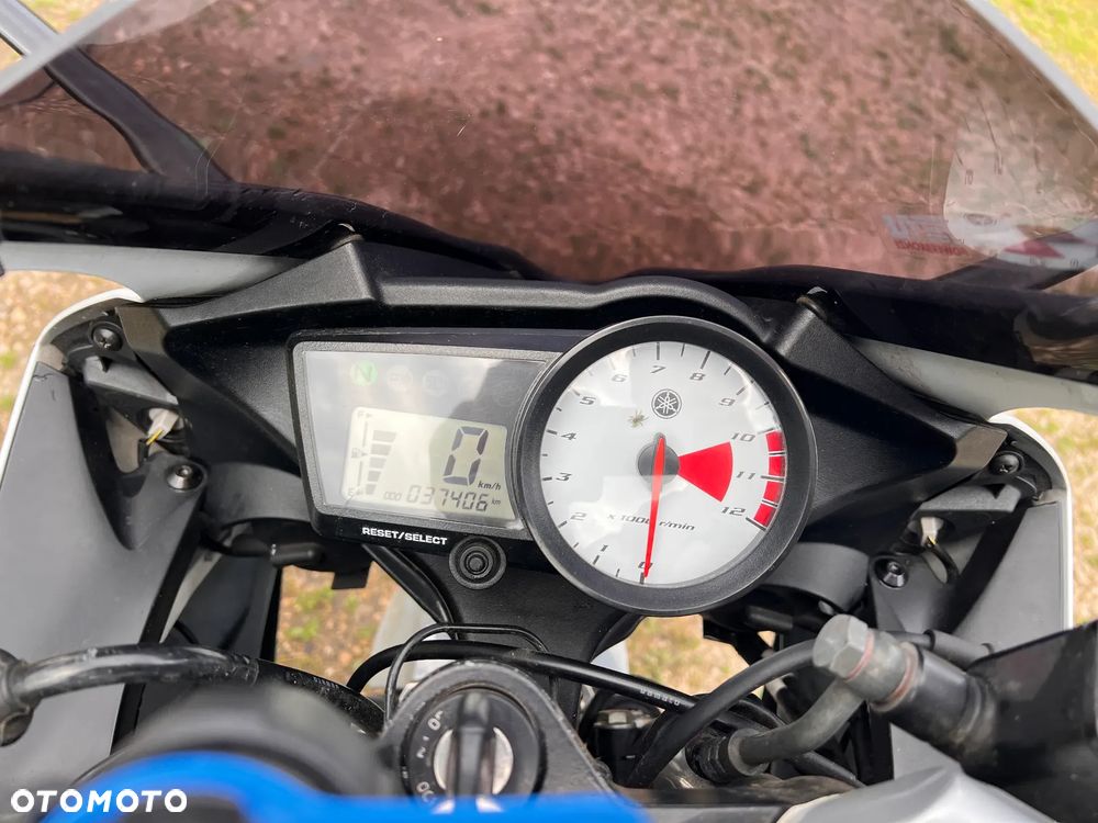 Yamaha YZF - 7