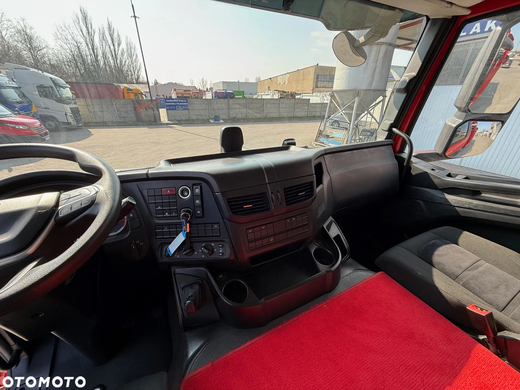 Iveco X-Way 460 8x4 - 10