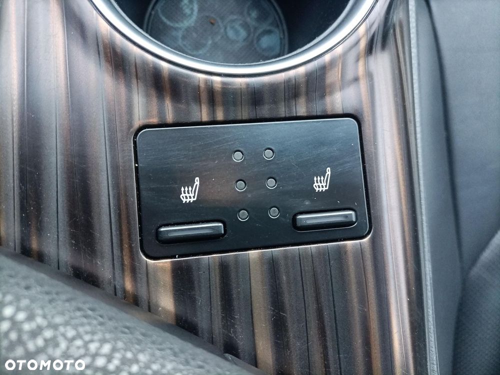 Toyota Camry 2.5 Hybrid Executive CVT - 13