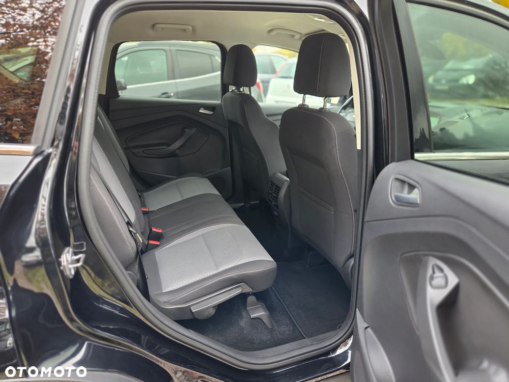 Ford Kuga 2.0 TDCi 2x4 Business Edition - 20