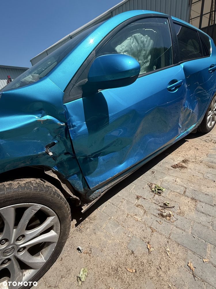 Mazda 3 - 4