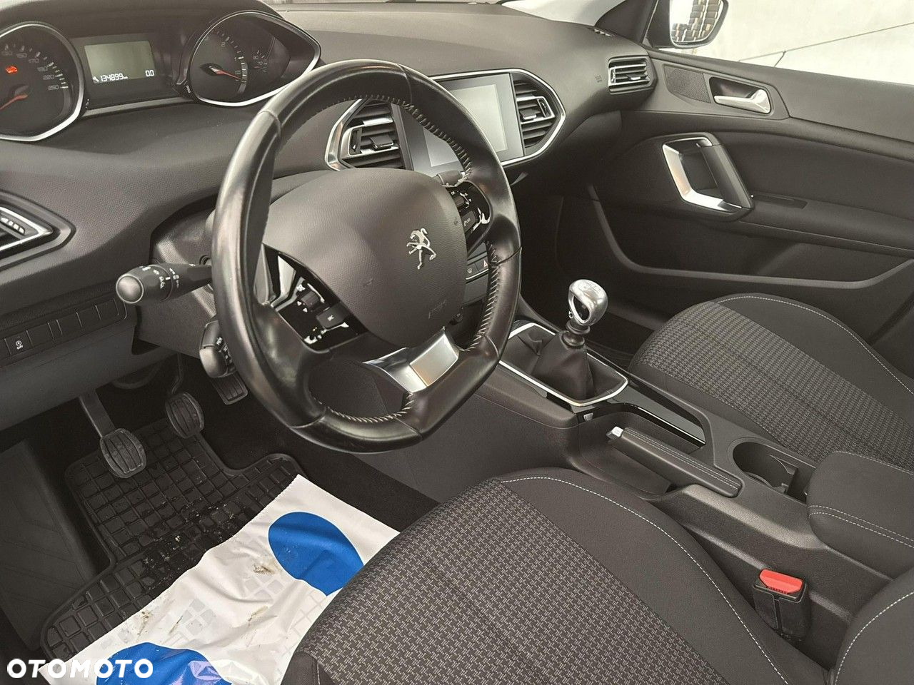Peugeot 308 - 13