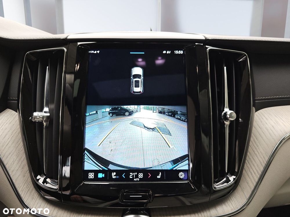 Volvo XC 60 B5 B AWD Inscription - 24