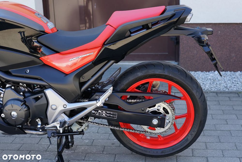 Honda NC - 23