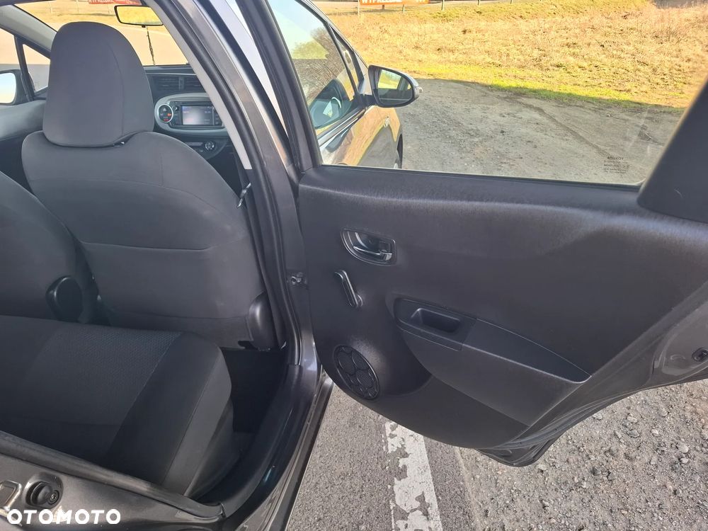 Toyota Yaris 1.5 VVT-i Life - 25