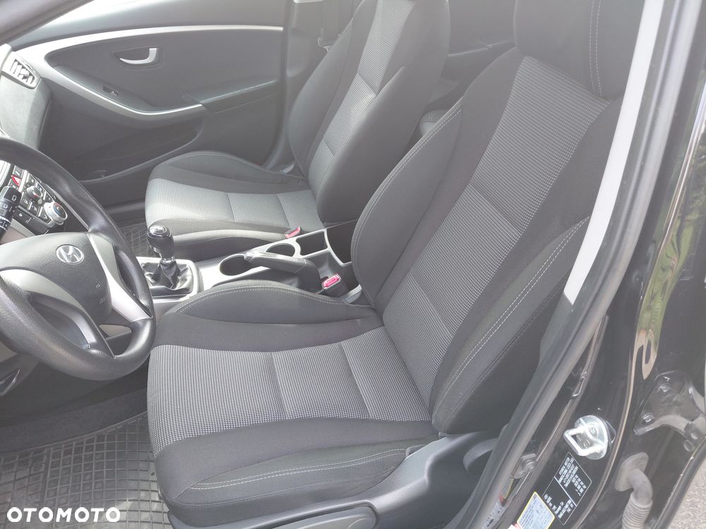 Hyundai i30 1.4 Comfort - 14