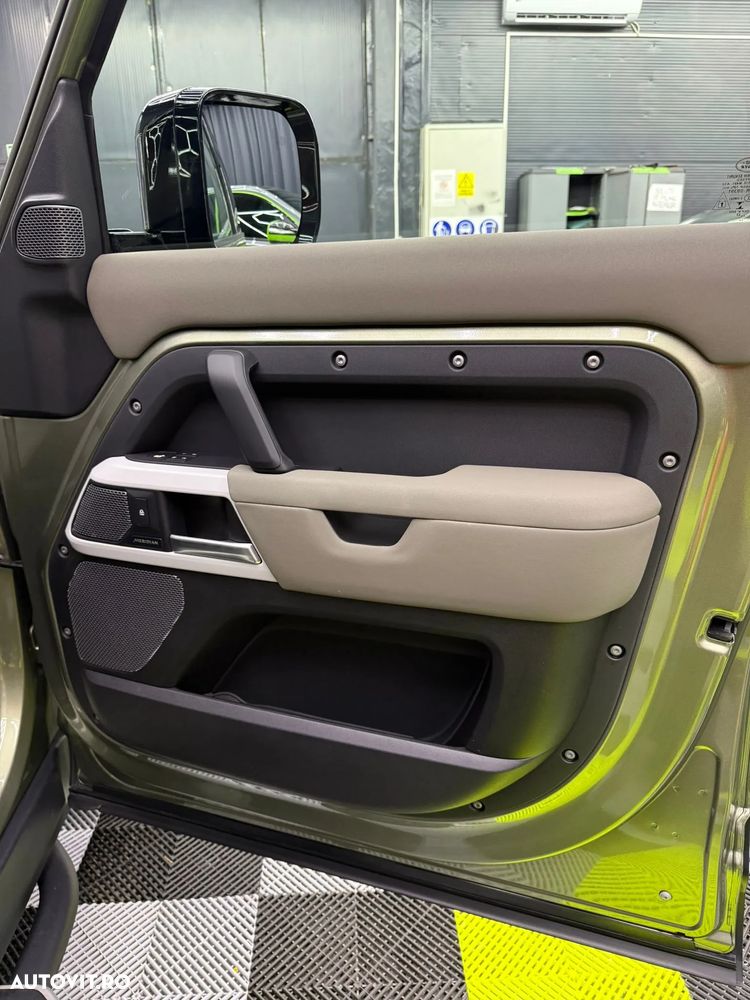 Land Rover Defender 110 3.0 D300 MHEV X-Dynamic SE - 13