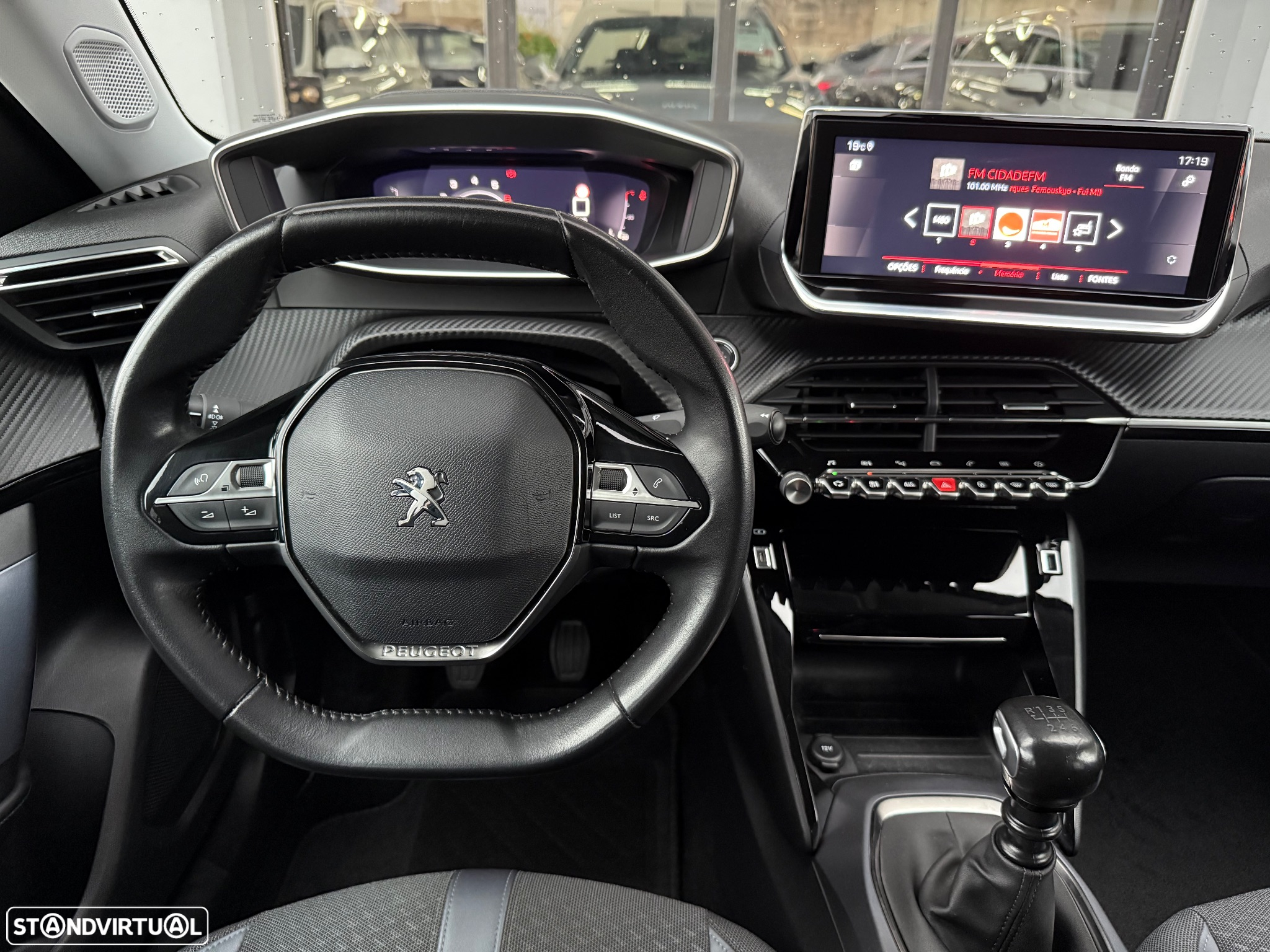 Peugeot 2008 1.2 PureTech Allure - 18