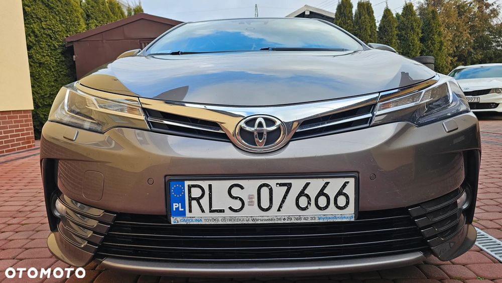 Toyota Corolla 1.6 Prestige EU6 - 17