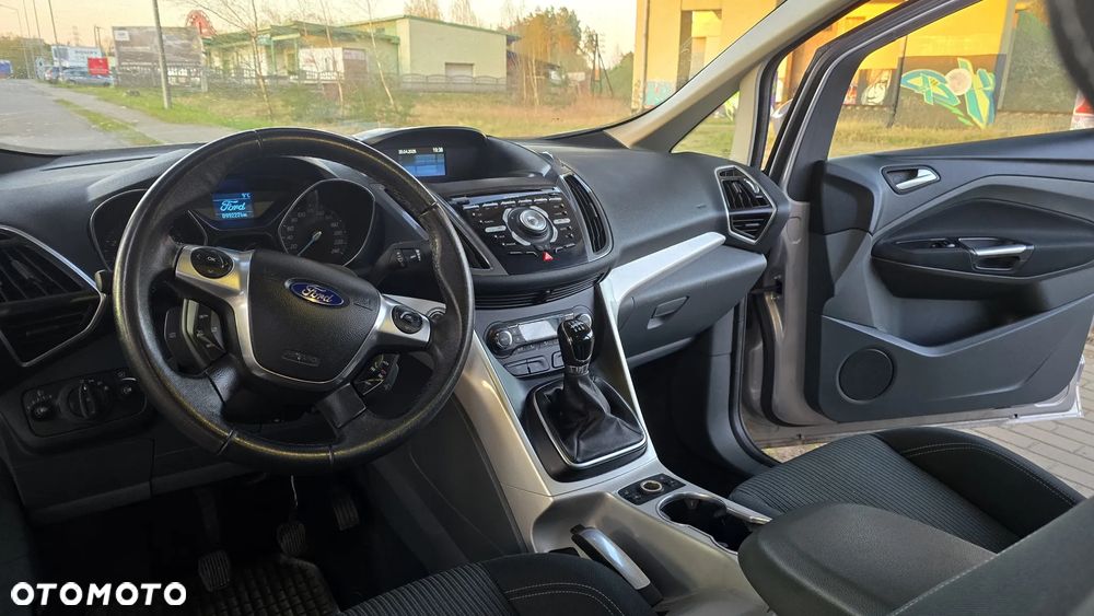 Ford C-MAX 1.6 Ti-VCT Titanium - 24