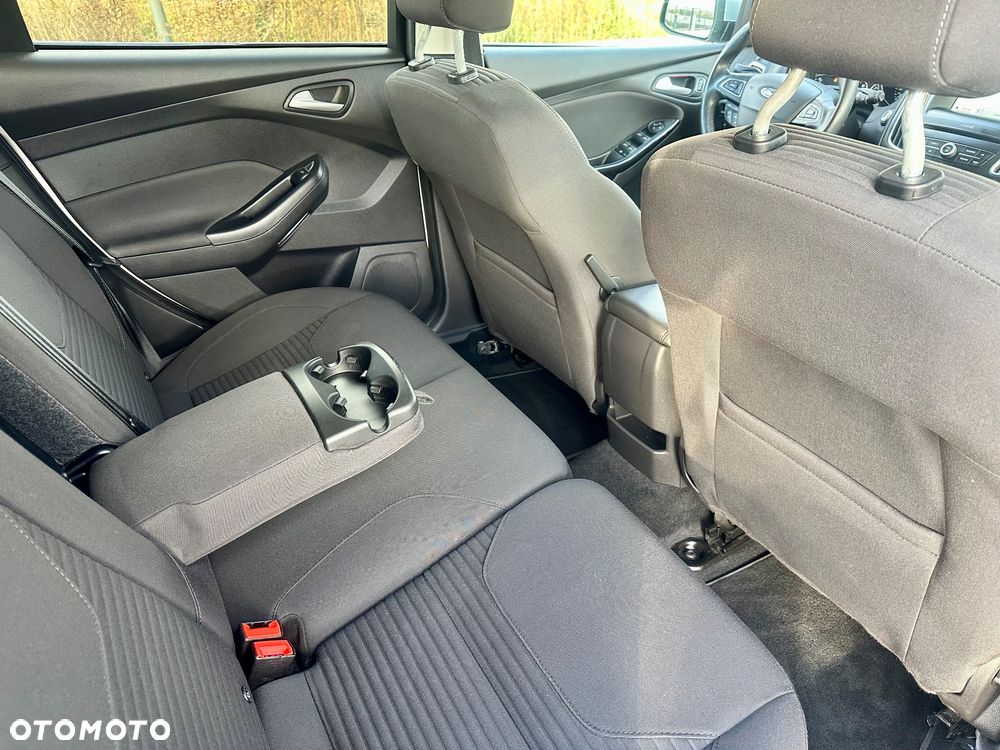 Ford Focus - 10