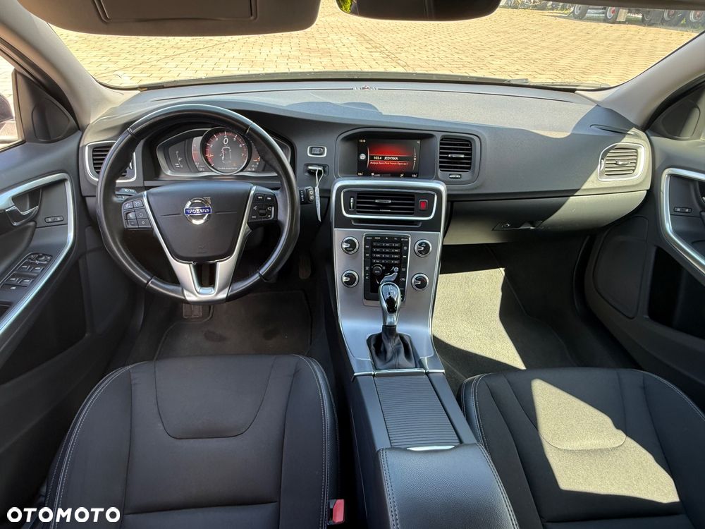 Volvo V60 T2 Geartronic Kinetic - 21