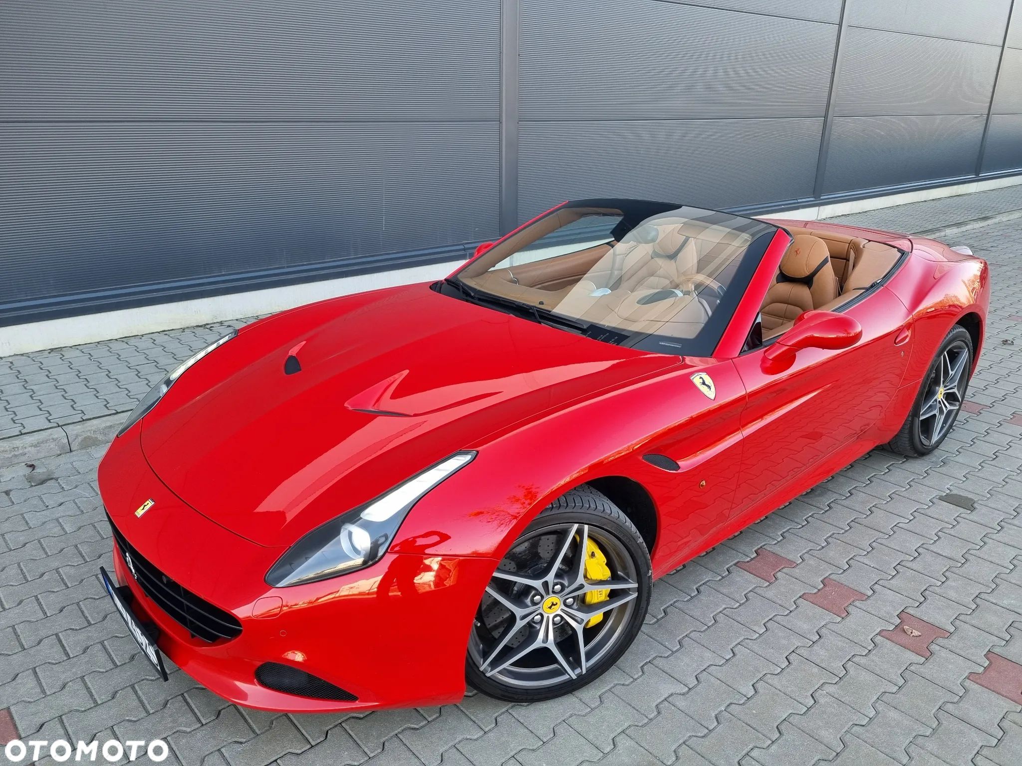 Ferrari California T - 1