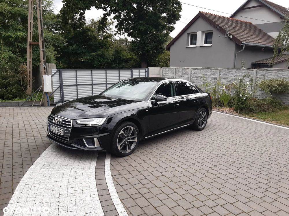 Audi A4 Limousine 40 TFSI S tronic - 1