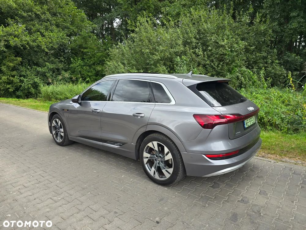 Audi e-tron 55 Quattro S line - 8