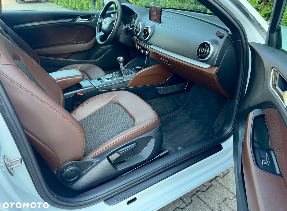 Audi A3 3-drzwiowe 2.0 TDI design - 5