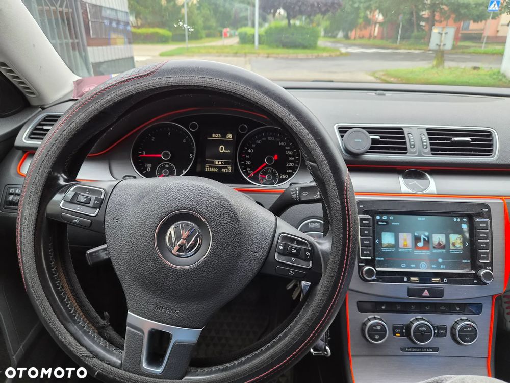Volkswagen Passat 2.0 Blue TDI SCR Comfortline - 19