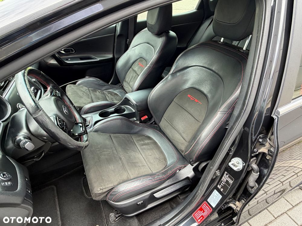 Kia Ceed 1.6 T-GDI GT - 7