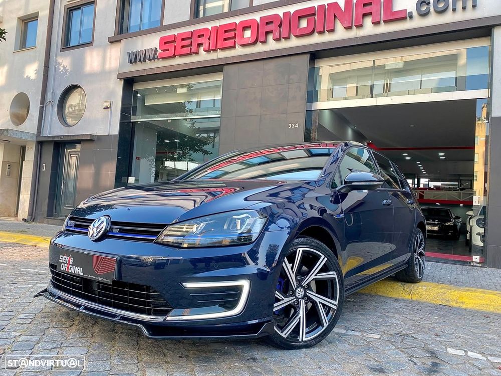 VW Golf 1.4 GTE Plug-In-Hybrid DSG - 1