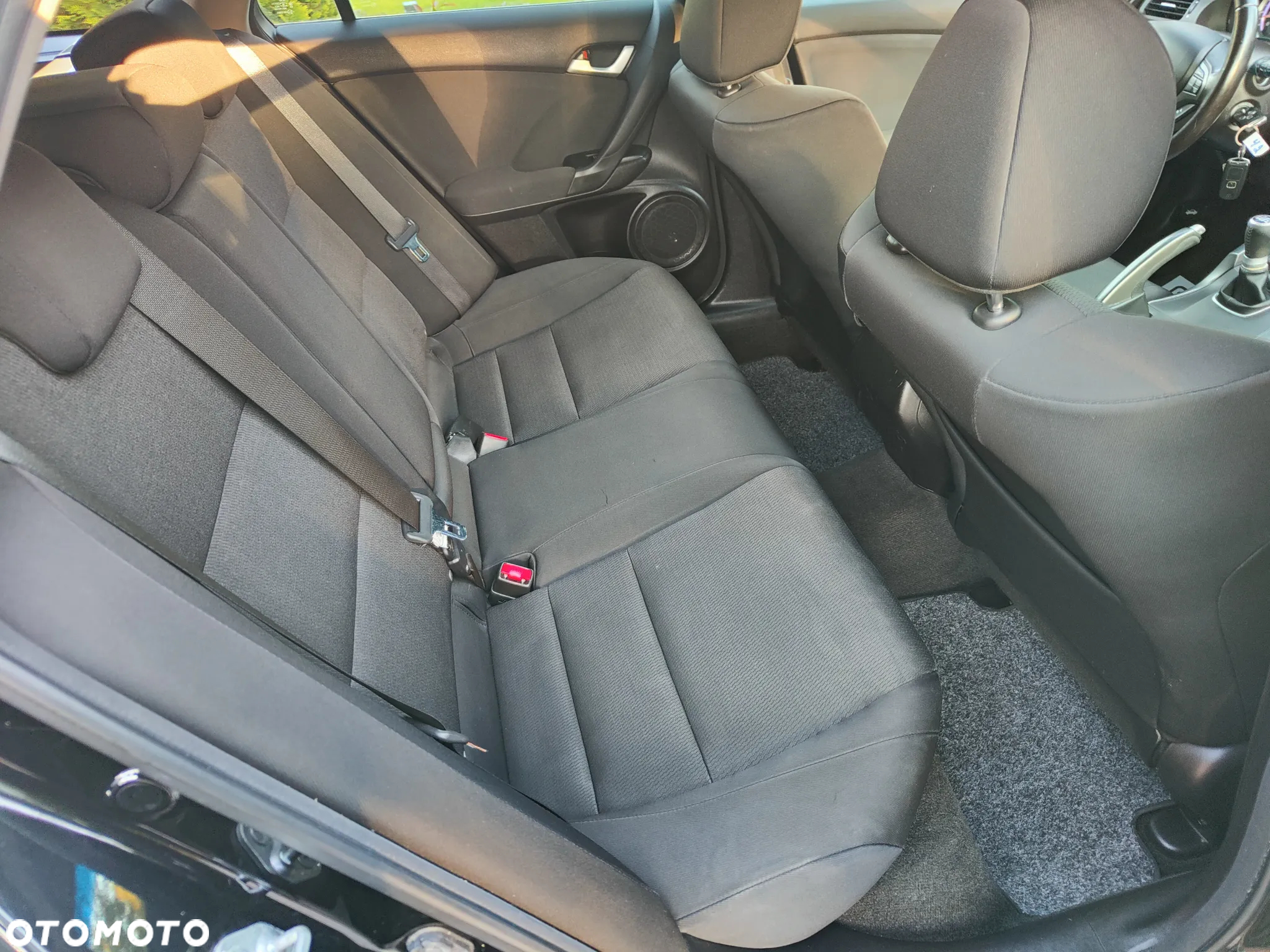 Honda Accord 2.0 Elegance - 24