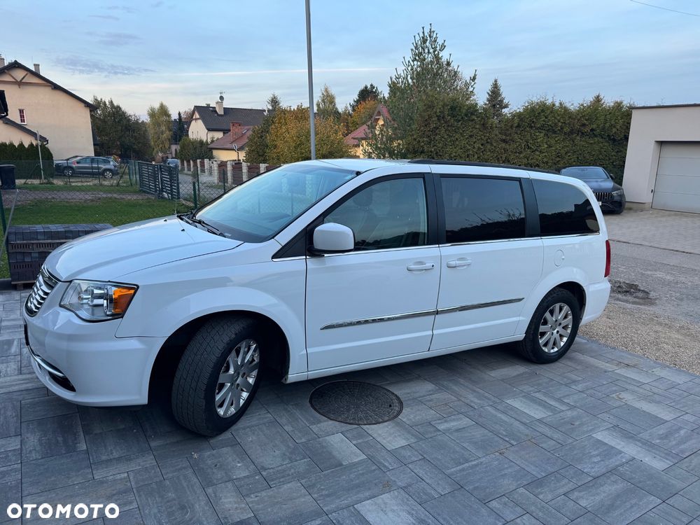Chrysler Town & Country 3.6 Touring - 1