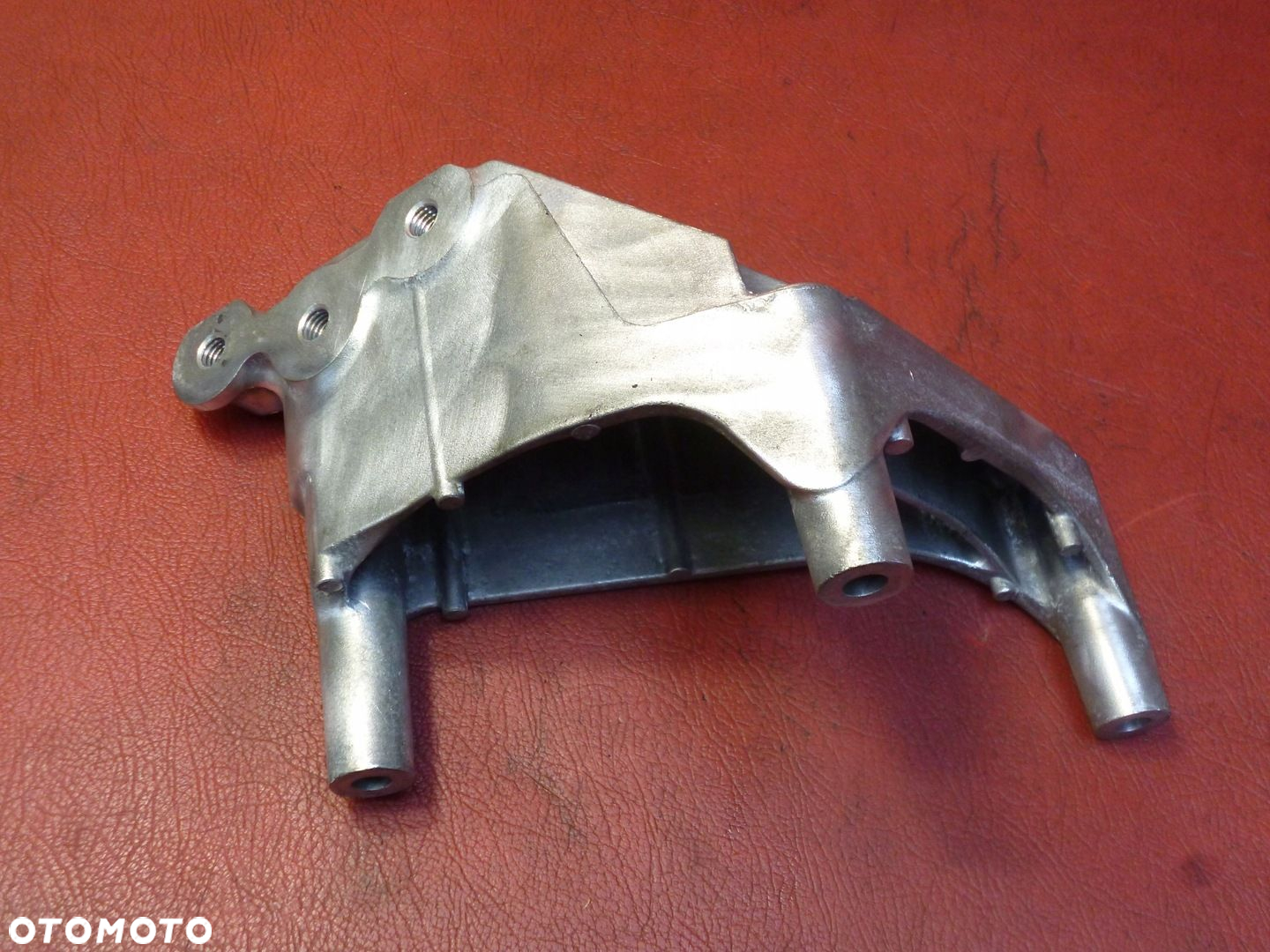 Łapa silnika Opel Astra Meriva Corsa 1.0 T B10XFL B10XFT 13381847 - 3