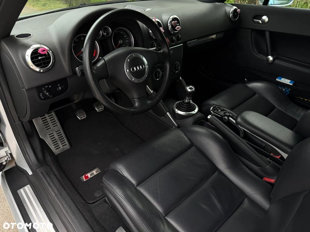 Audi TT Coupé - 22