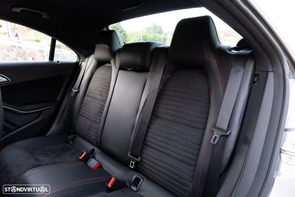 Mercedes-Benz CLA 180 d AMG Line - 45