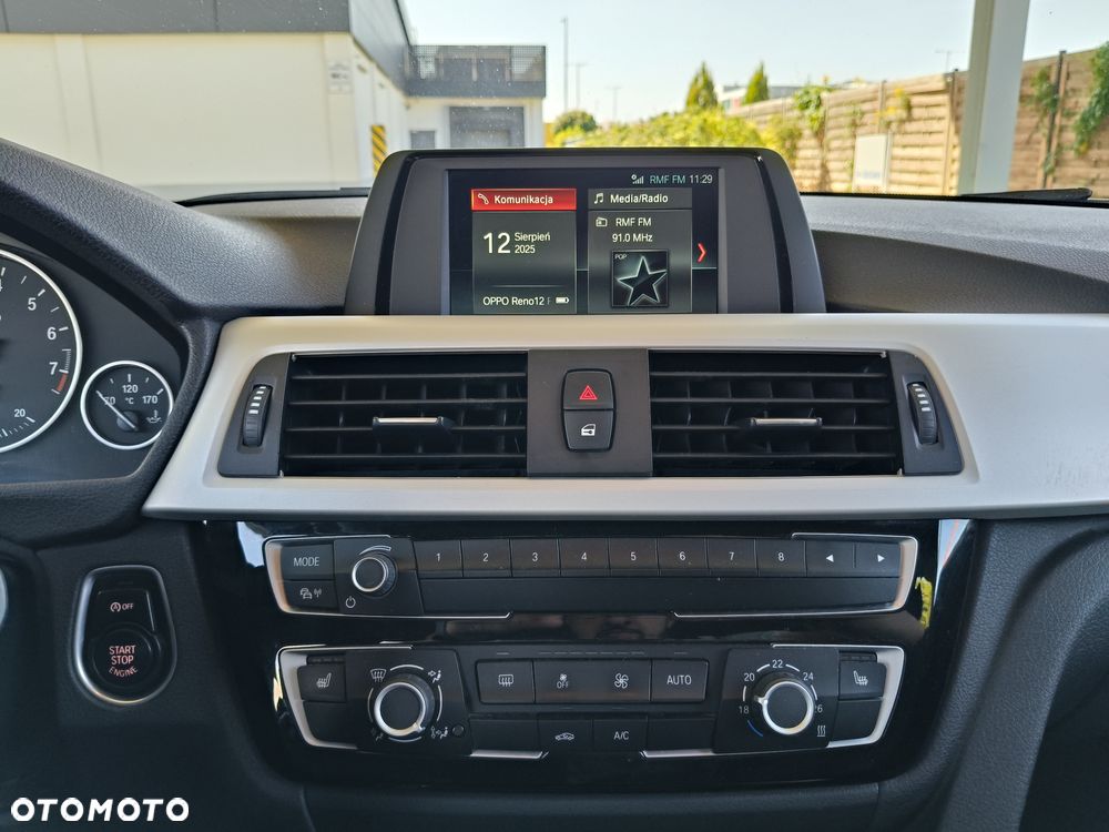 BMW Seria 3 318i - 19