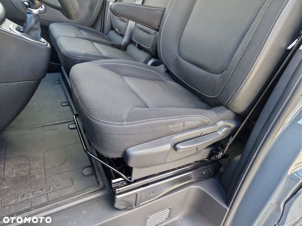 Renault trafic - 12