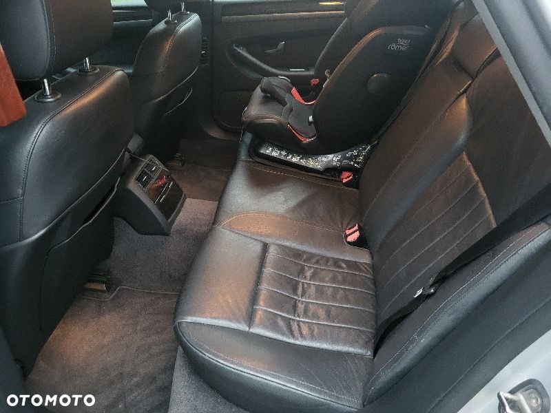 Audi A8 - 9