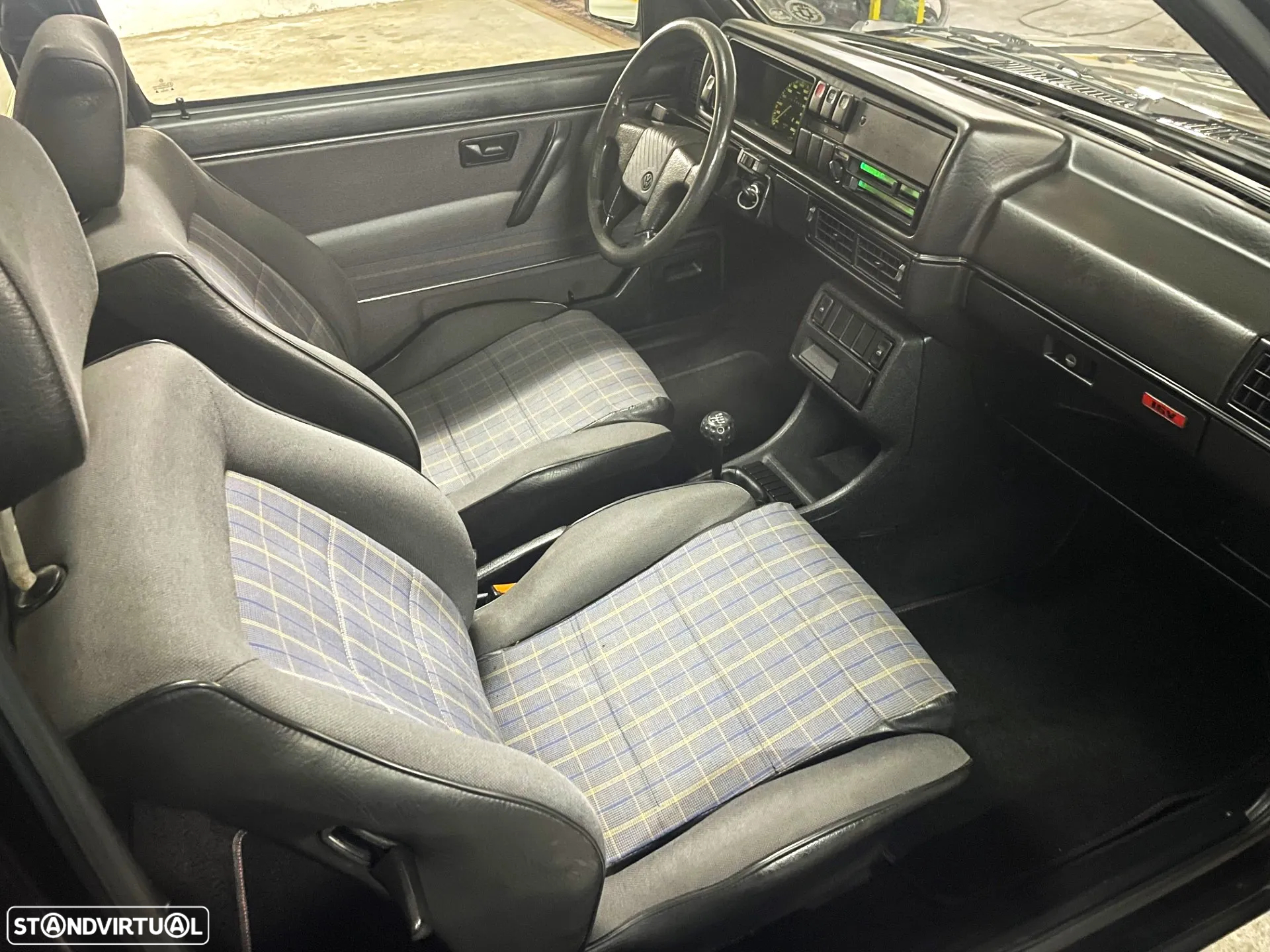 VW Golf 1.8 GTI 16V - 8