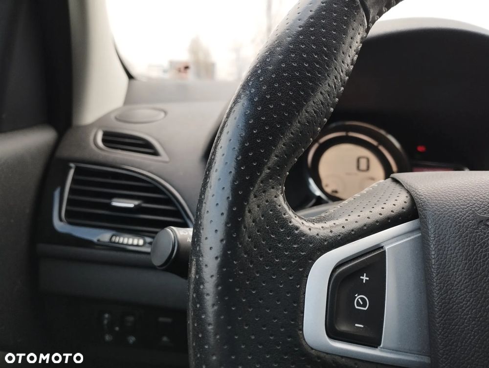 Renault Megane ENERGY TCe 115 Start & Stop Bose Edition - 20