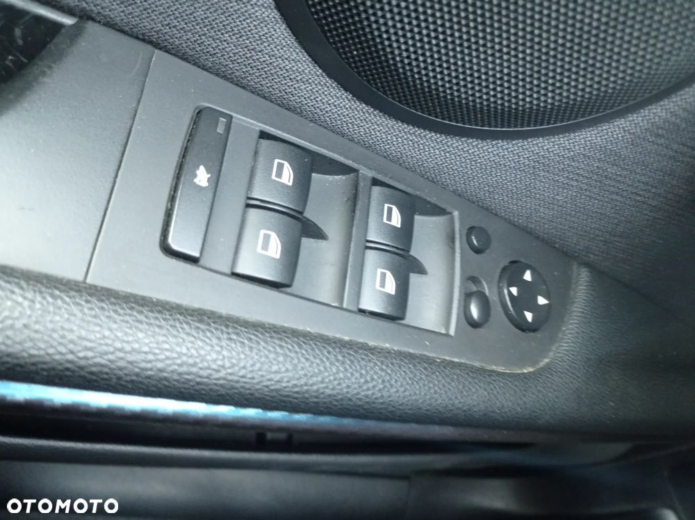 UWAGA ! AUTO W CAŁOŚCI 2008 BMW 3 E91 325i 218ps R6 AUTOMAT KLIMATRONIC XENON ALU MALE KM SERW SKÓRY I WLAS ZAREJ PL - 15