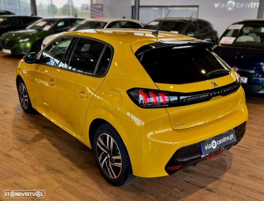 Peugeot 208 1.2 PureTech Allure Pack - 4