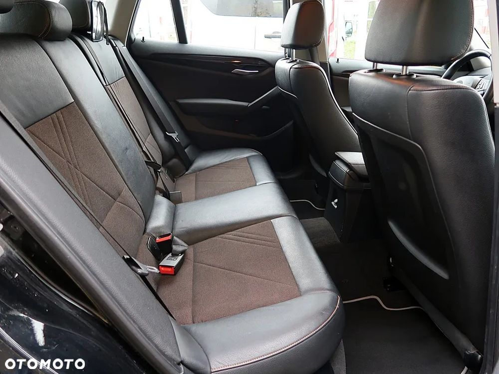 BMW X1 sDrive18d xLine - 10