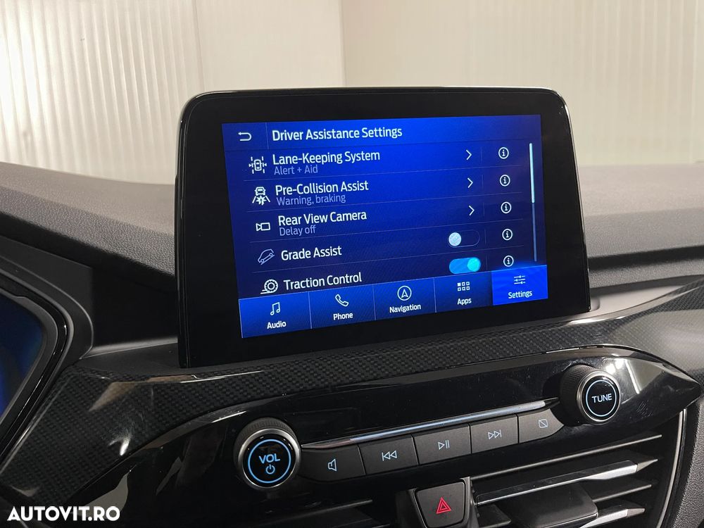 Ford Kuga 2.5 Duratec FHEV 4x4 ST-LINE X - 16