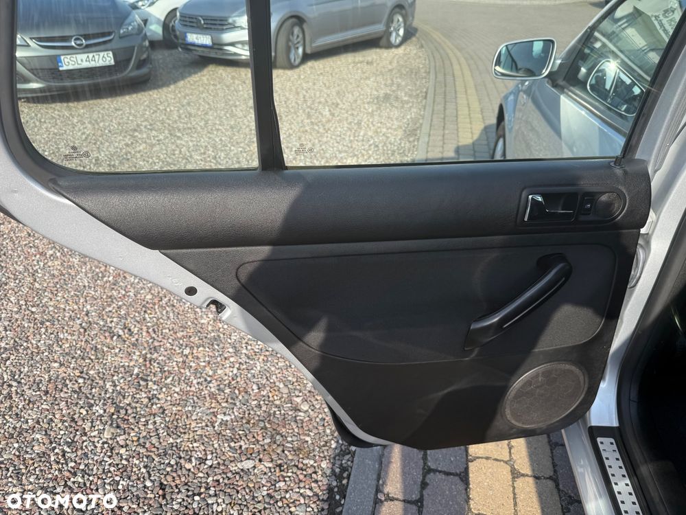 Volkswagen Golf - 12