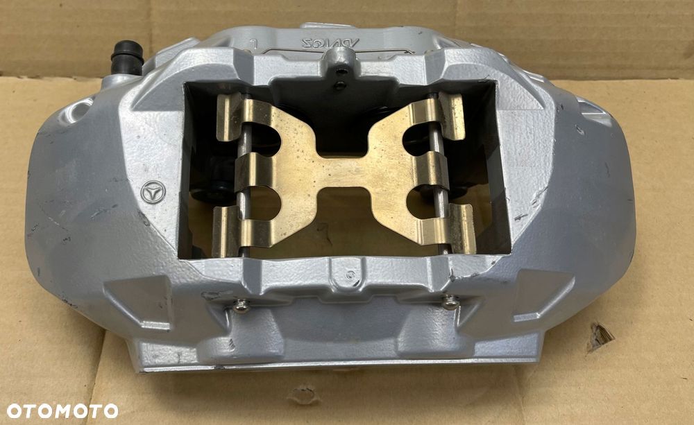 2 MERCEDES C-KLASA W 205 AMG ZACISK HAMULCOWY LEWY PRZÓD - 4