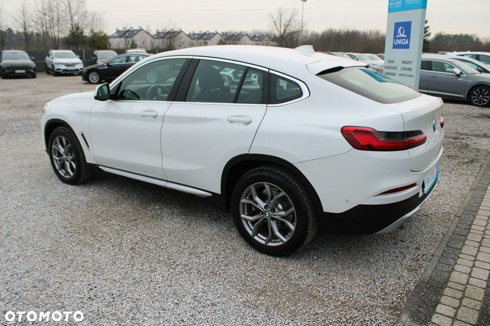BMW X4 - 10