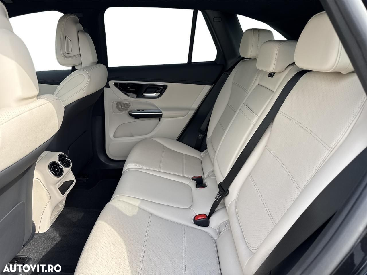 Mercedes-Benz GLC 200 4MATIC MHEV - 10