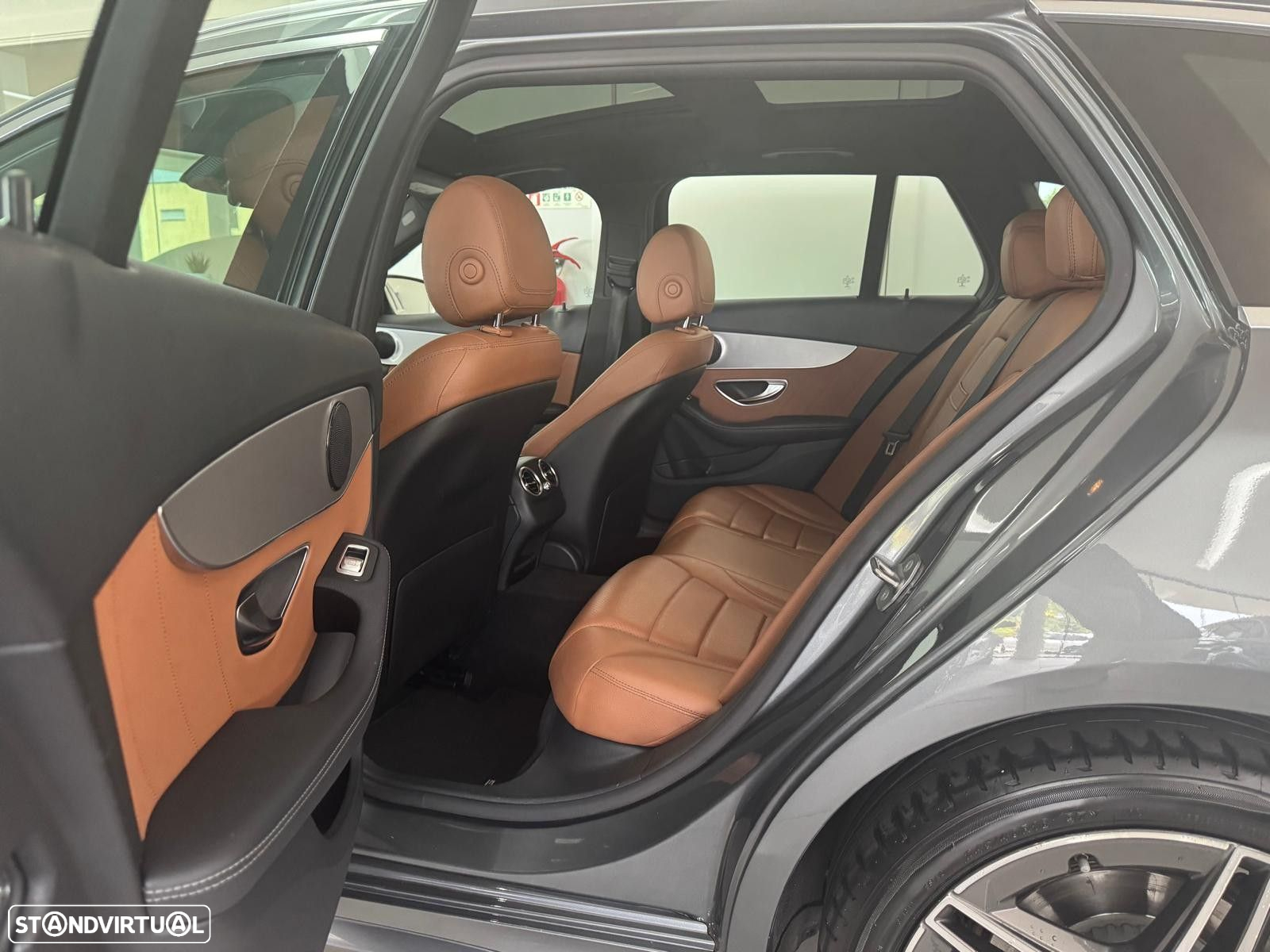 Mercedes-Benz C 300 d AMG Line - 11