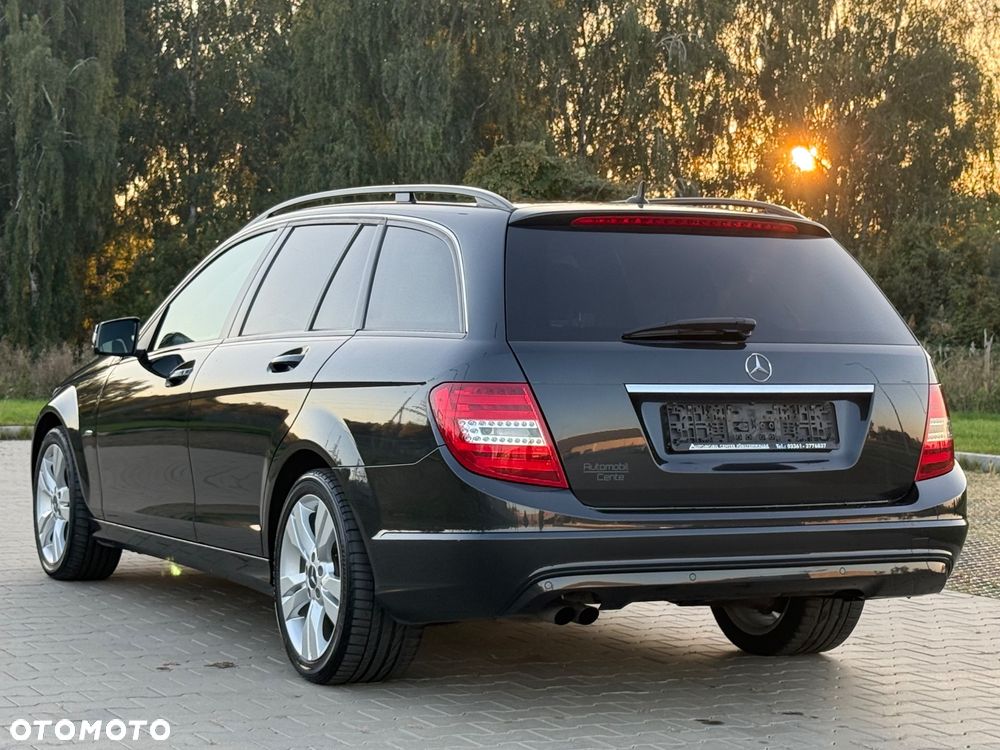 Mercedes-Benz Klasa C 180 CGI Automatik BlueEFFICIENCY - 11