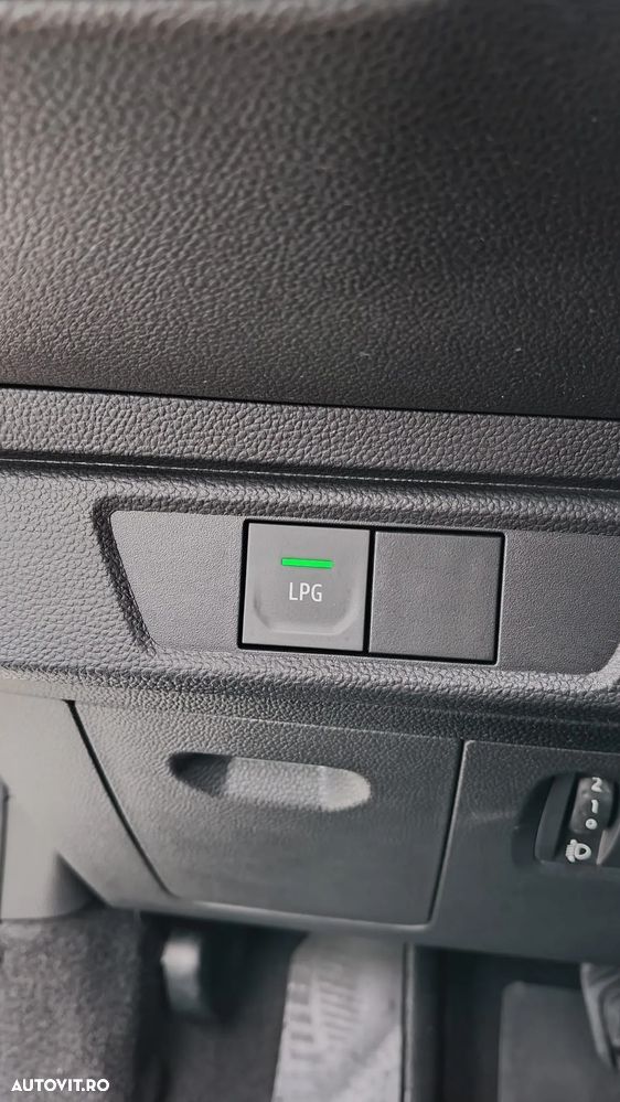 Dacia Logan TCe 90 Essential - 14